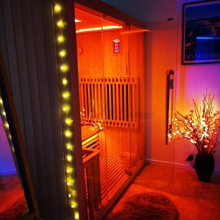 Spabyelleetlui Spa Rouge Ou Bleu ムスクロン エクステリア 写真